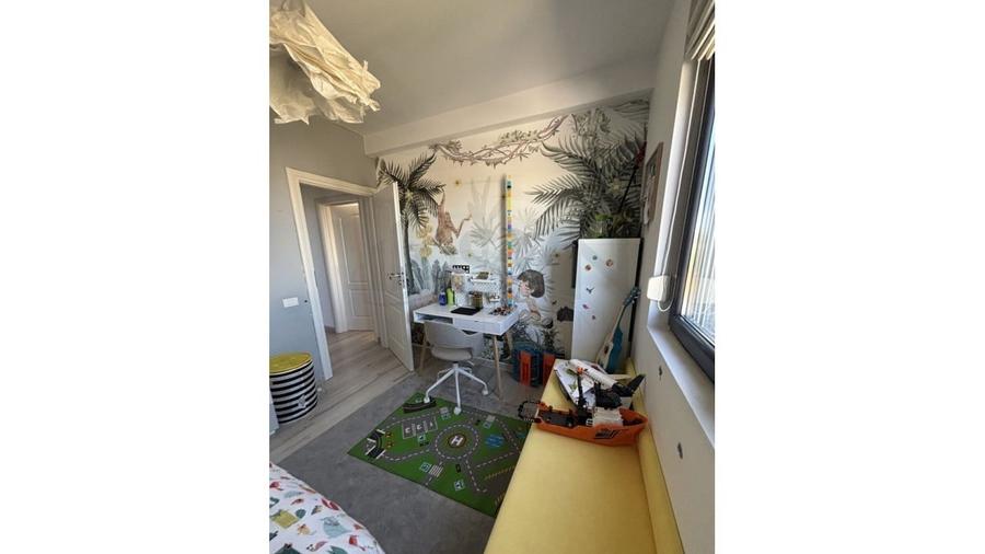 Casă individuală cu 4 camere cu Teren 353 Mp în Tunari
