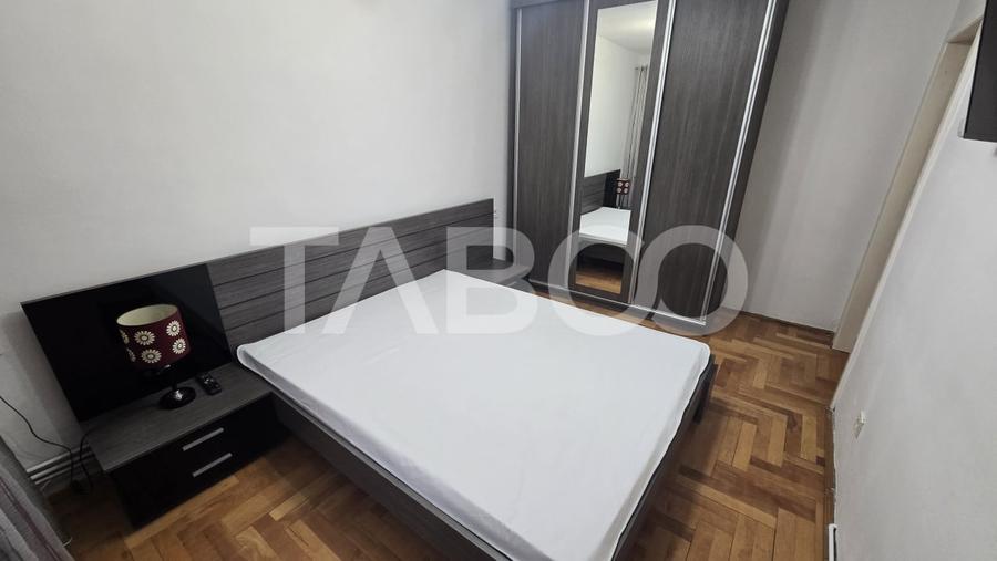 Apartament cu 3 camere decomandat, mobilat în Central