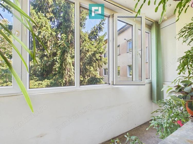 Apartament cu 3 camere semidecomandat în Romanilor