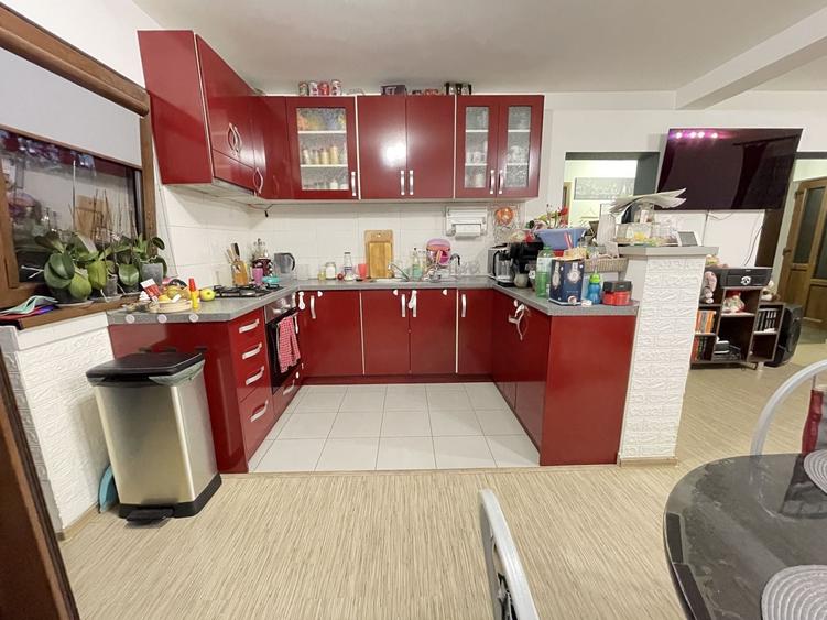 Duplex cu 3 camere cu Canalizare în Săcălaz