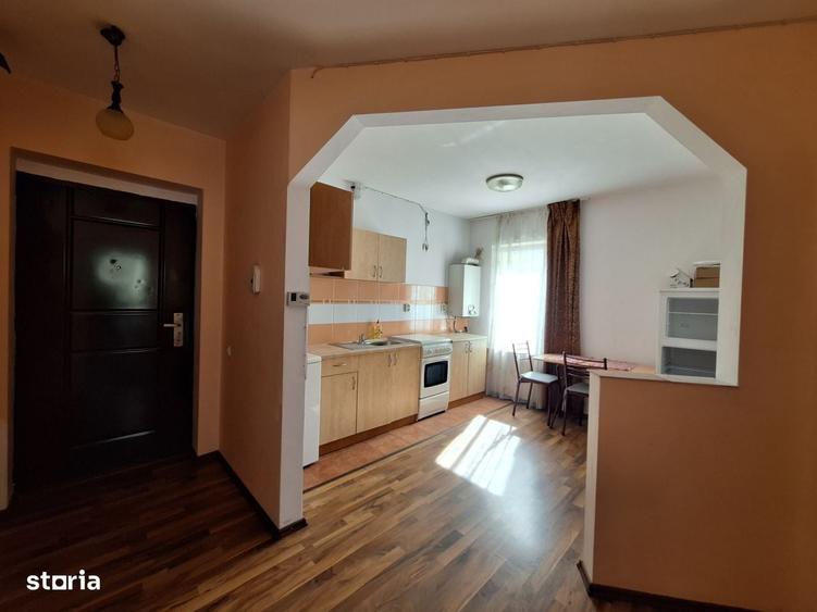 Apartament decomandat, etajul 1, zona KIK - 6