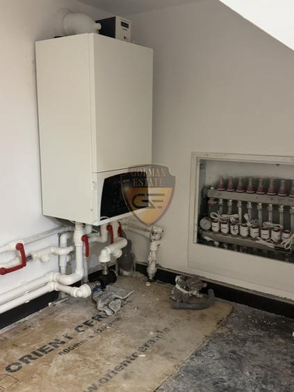 Casă individuală cu 4 camere cu Canalizare în Palazu Mare