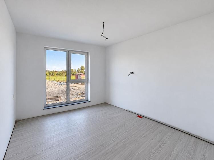 Apartament cu 2 camere decomandat în Albert