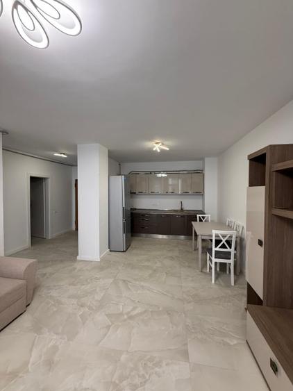 Apartament cu 2 camere decomandat în Torontalului