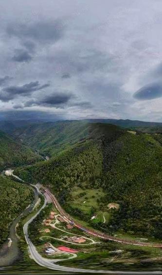 Casă cu 3 camere în Bumbești-Jiu