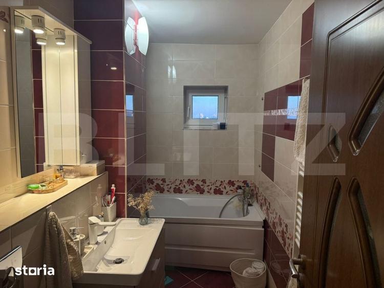 Apartament cu 3 camere decomandat în Micro 5