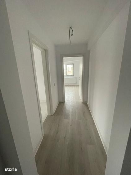Apartament cu 4 camere decomandat în George Enescu