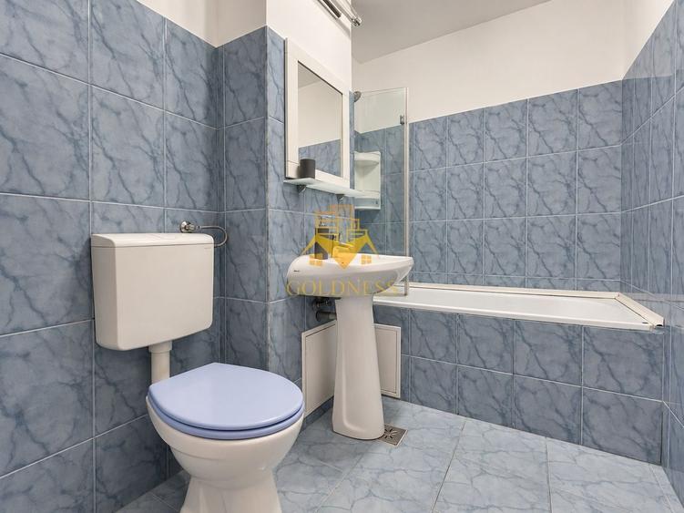 Apartament cu 3 camere decomandat, mobilat în Plopilor