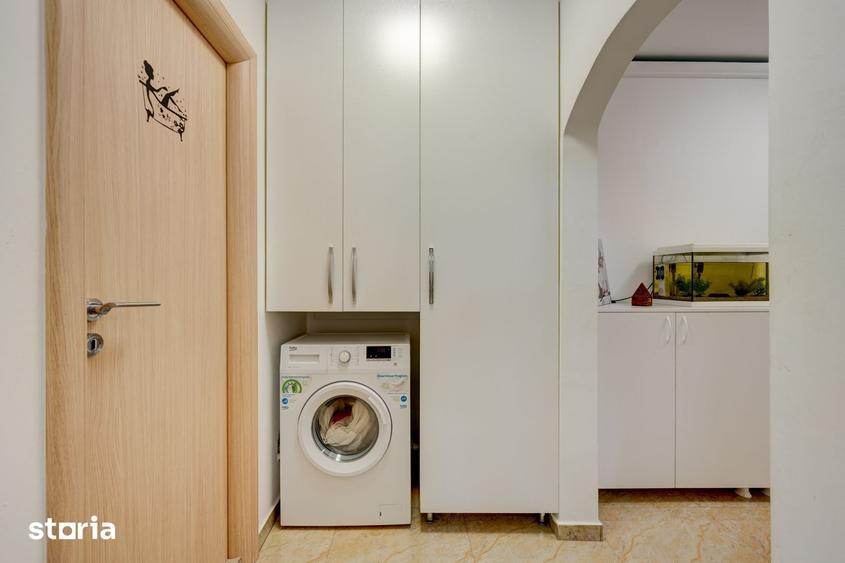 Apartament cu 4 camere decomandat în Berceni