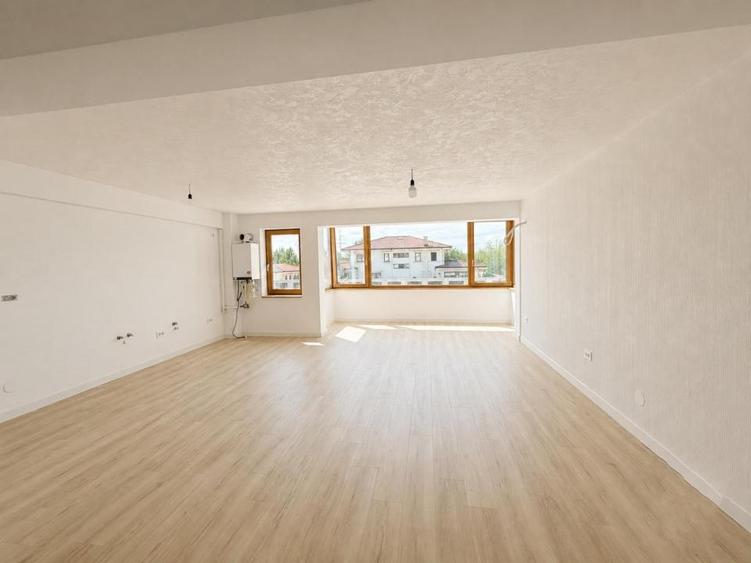 Apartament cu 3 camere în Titan
