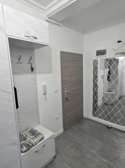 Apartament cu 3 camere decomandat, mobilat în Chișoda