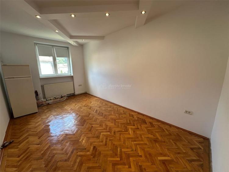 Apartament cu 3 camere semidecomandat în Luncă