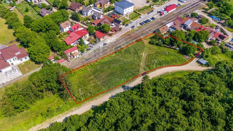 Teren Construcții intravilan de 4830 mp, în Cristian