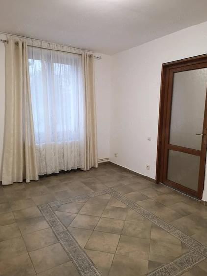 Apartament cu 2 camere nedecomandat în Noua