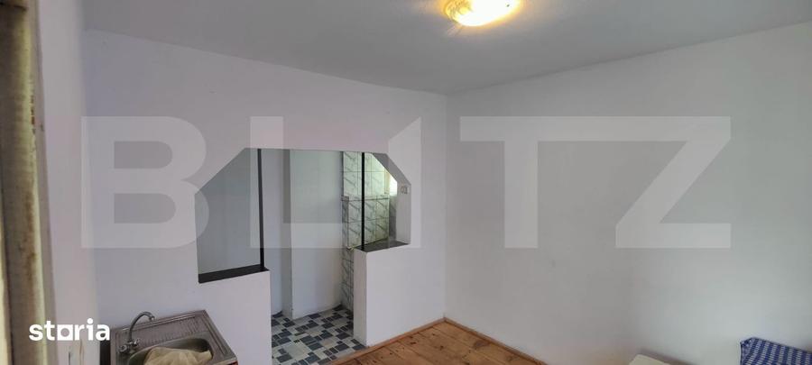 Casă cu Teren 1755 Mp în Malu cu Flori