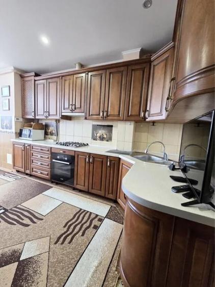 Apartament cu 2 camere decomandat în Drumul Sării