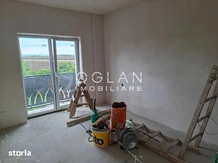 Apartament cu 4 camere decomandat în Turnișor