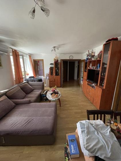 Apartament cu 3 camere semidecomandat în Mănăștur