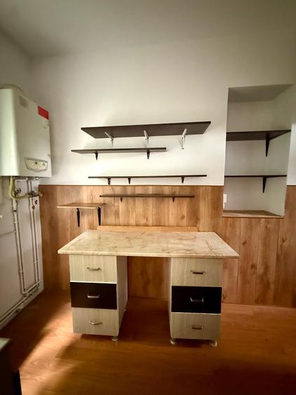 Casă cu 2 camere cu Teren 100 Mp în Central