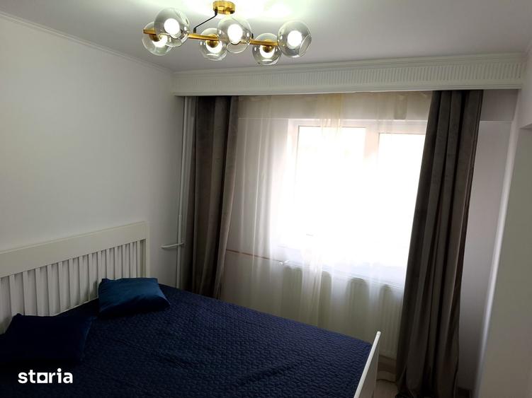 Apartament cu 3 camere decomandat în Central