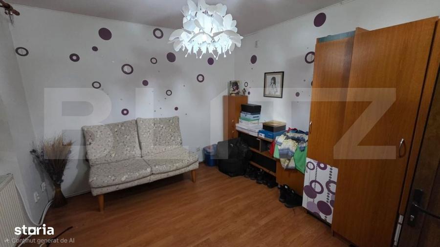Casă cu 4 camere cu Teren 300 Mp în Central