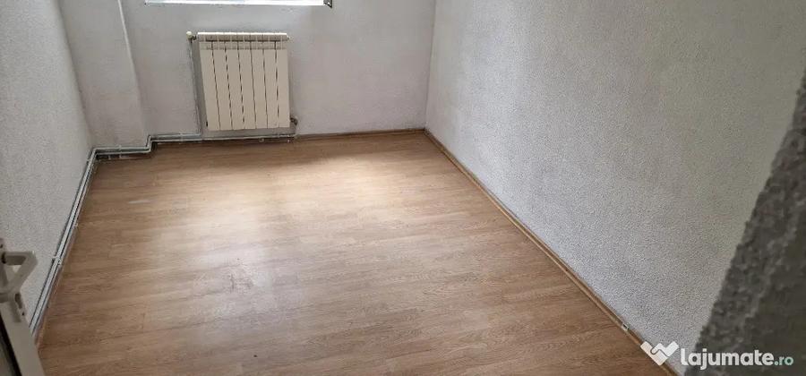 Casă cu 3 camere cu Teren 44 Mp în Zamora