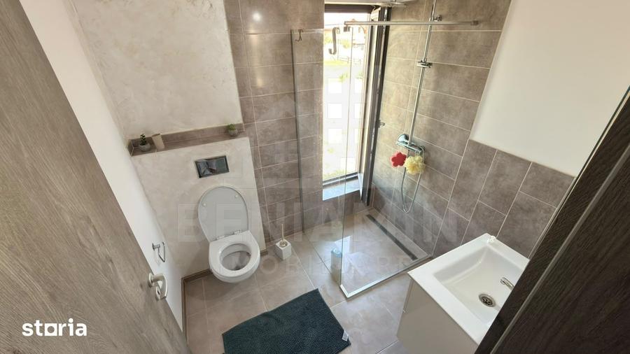 Casă cu 4 camere cu Teren 523 Mp în Șimnicu de Sus