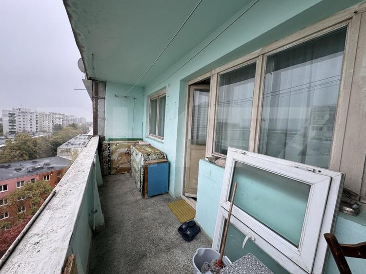 Apartament cu 2 camere semidecomandat, mobilat în Vest