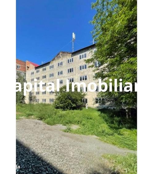 Spațiu comercial, de 2,500 mp, în Central