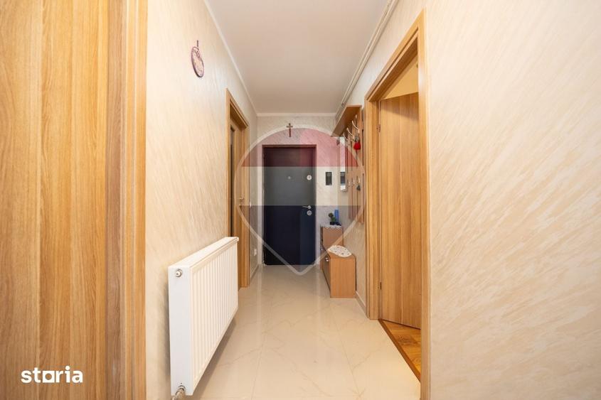 Apartament cu 2 camere decomandat în Central