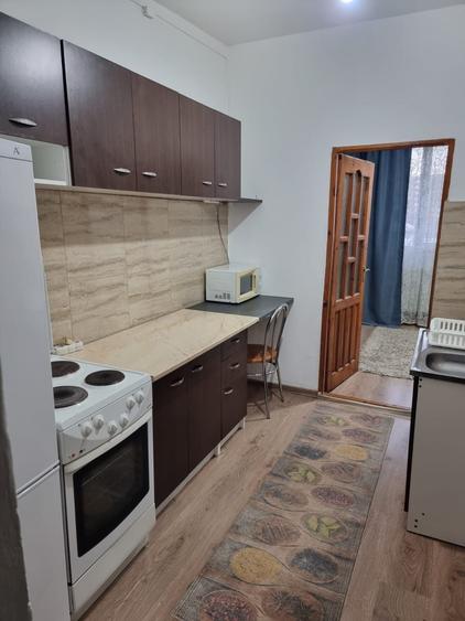 Apartament semidecomandat în Drumul Carului