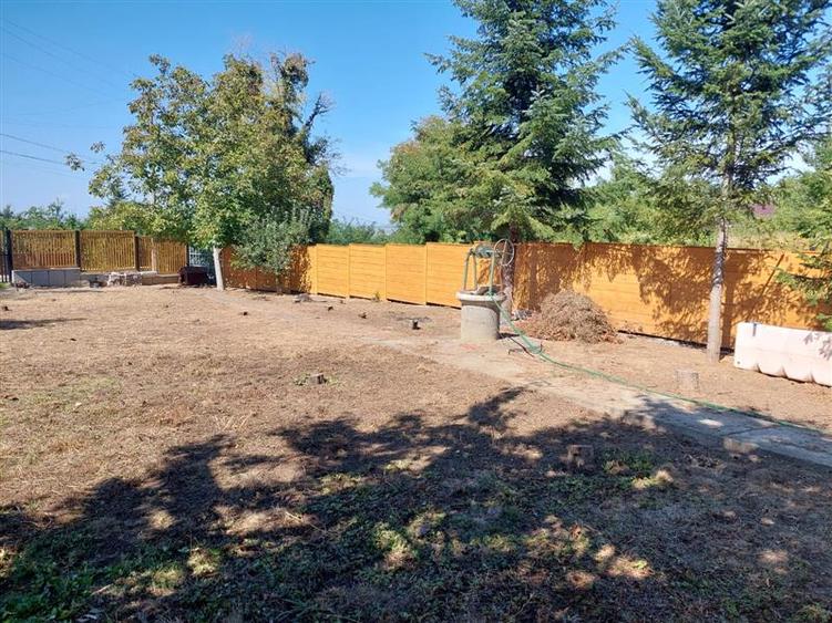 Teren Construcții intravilan de 688 mp, în Bucium