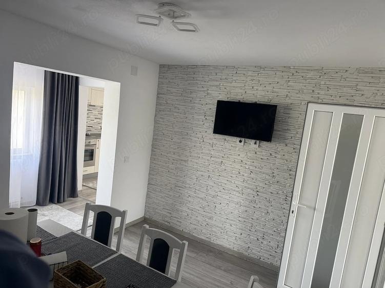 Casă cu 6 camere cu Teren 2000 Mp în Băbana