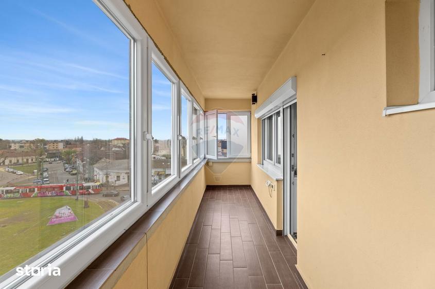 Apartament cu 3 camere, mobilat în Boul Roșu