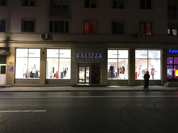 Spațiu comercial, de 200 mp, în Ultracentral