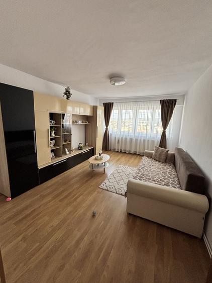 Apartament cu 2 camere decomandat în Mihai Viteazul