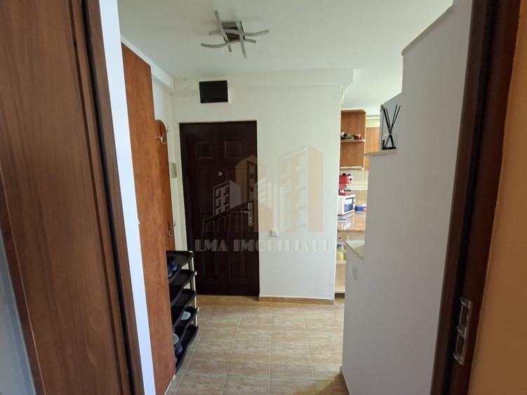 Apartament cu 2 camere semidecomandat, mobilat în Gemenii