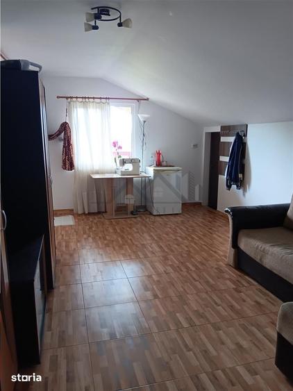 Casă cu 5 camere cu Teren 1000 Mp în Copou
