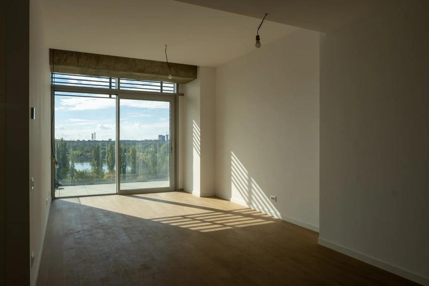 Apartament cu 4 camere decomandat în Floreasca