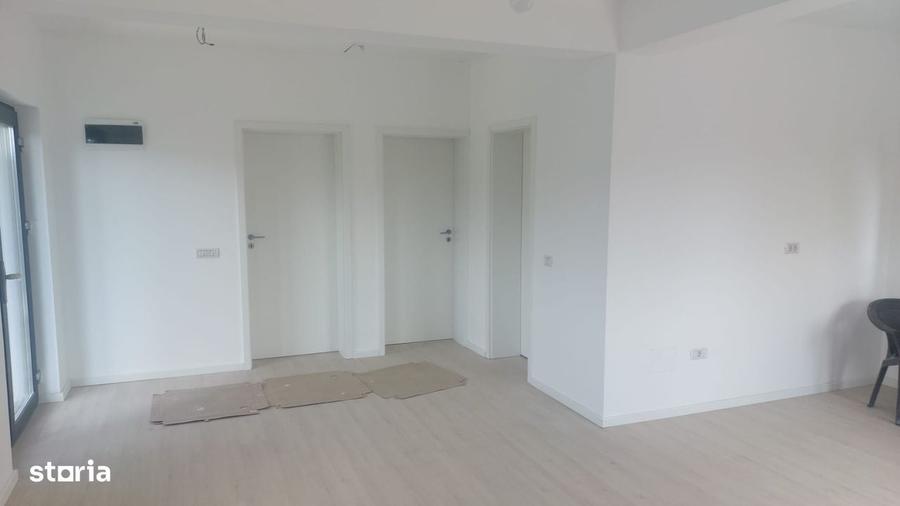 Casă cu 3 camere cu Teren 440 Mp în Horpaz