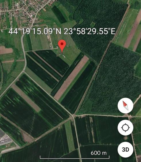 Teren de 701 mp, în Pielești