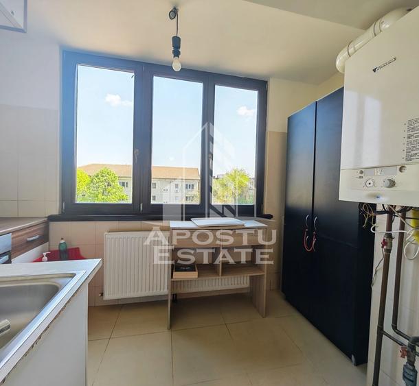 Apartament cu 2 camere decomandat, mobilat în Bucovina