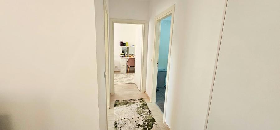 Apartament cu 2 camere semidecomandat, mobilat în Theodor Pallady