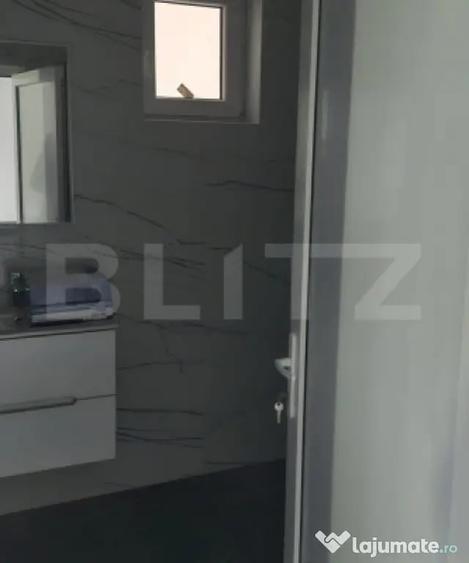 Spațiu comercial, de 100 mp, în Central