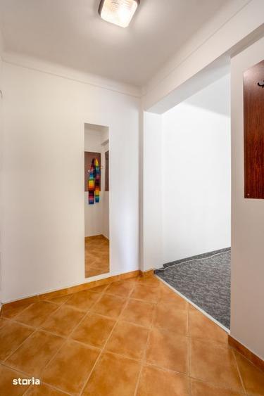 Apartament cu 2 camere semidecomandat, mobilat în Gruia