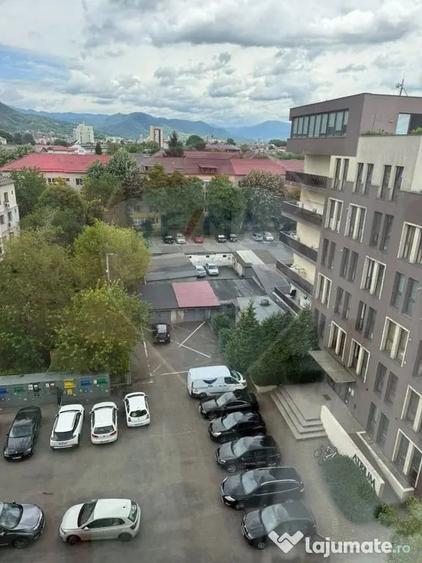 Garsonieră decomandată în Republicii