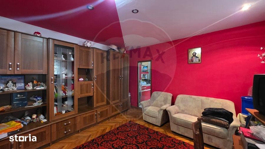 Casă cu 4 camere cu Teren 150 Mp în Ultracentral