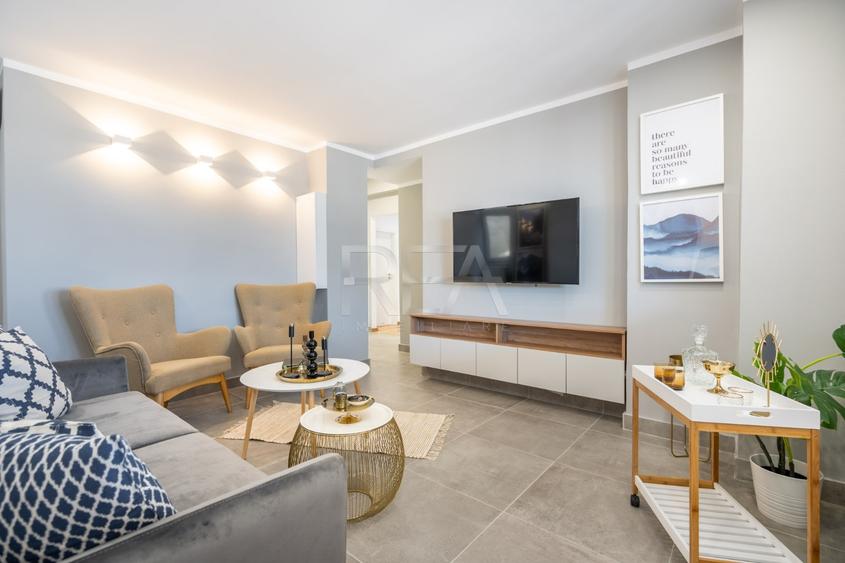 Apartament cu 5 camere decomandat, mobilat în Universitate