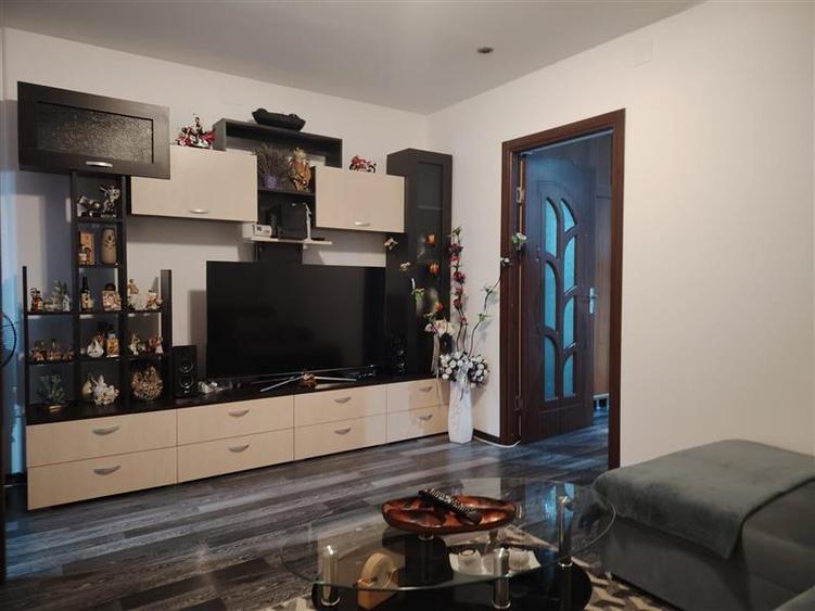 Apartament cu 2 camere semidecomandat în Ultracentral