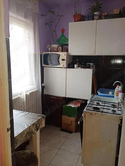 Garsonieră decomandată în Central